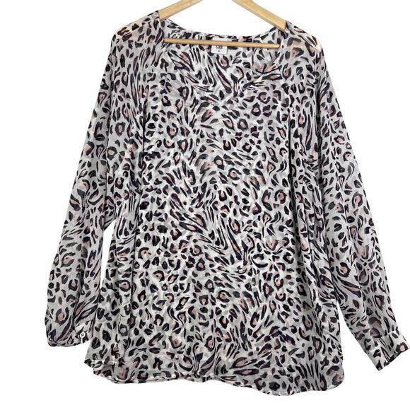 CAbi Glamour Animal Print SHEER White Leopard Cheetah V Neck Blouse XL - Picture 2 of 12